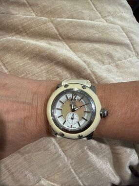 Glam Rock ivory watch patent strap also has black face cover